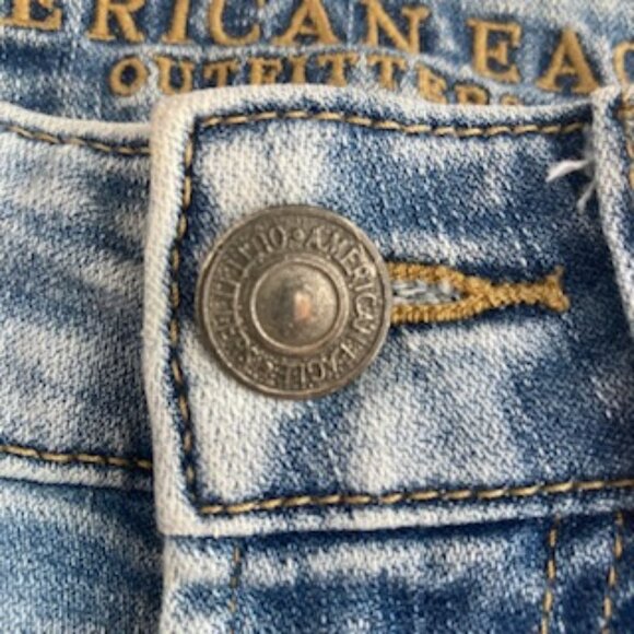 American Eagle Extreme Flex Distressed Skinny Jeans - Picture 9 of 10
